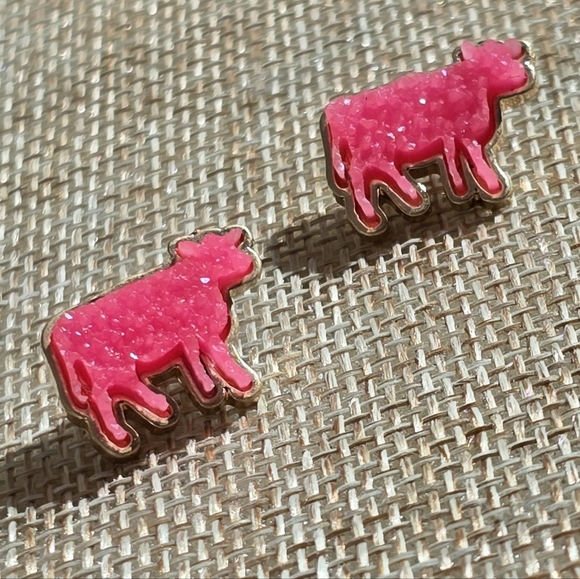 Pink Druzy Cow Earrings 🐄 - Picture 5 of 6